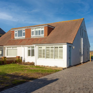 The discrete garden room looks like a garage from the road side