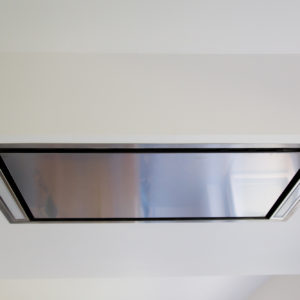 concealed extraction in the ceiling over the countertop