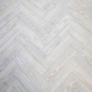 Stunning herringbone floor throughout - practical and modern